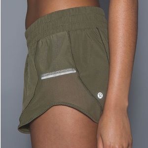 Lululemon Army Green shorty HotShort
